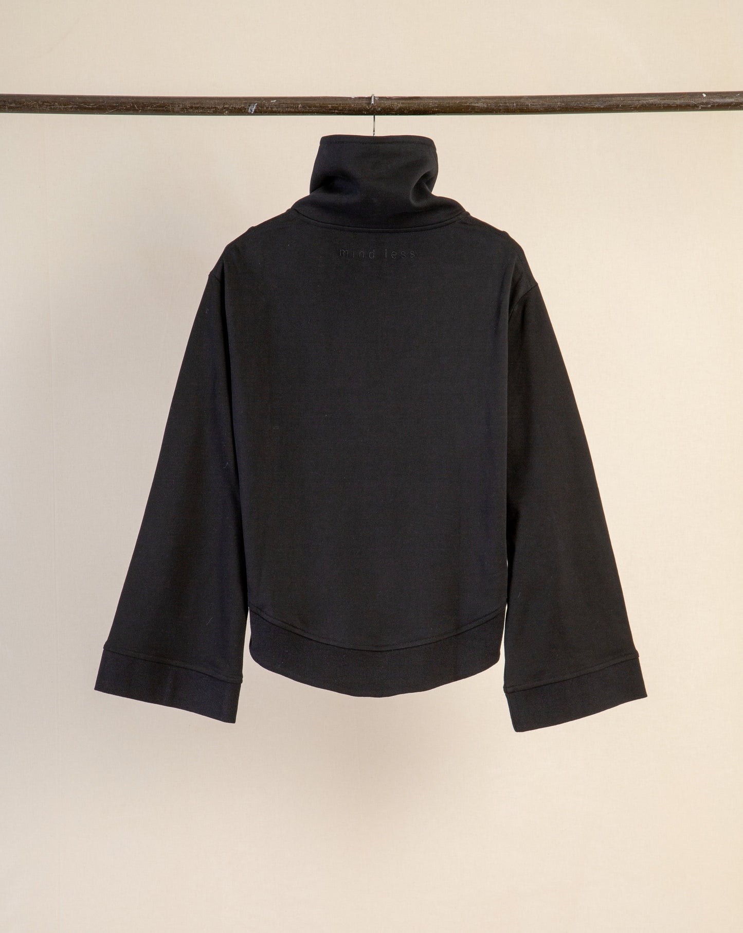 Back View of Black Medio Pullover by Mind Less